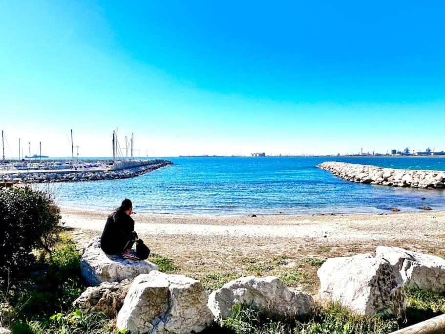 Le Coin De Mer 2, Bord De Mer, Plage 30M, Cosy, Clim, Wifi, 4 Personnes Fos-sur-Mer Exteriör bild